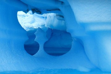 Antarctica Express: Fly the Drake