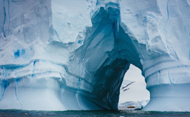 iceberg tunnel 