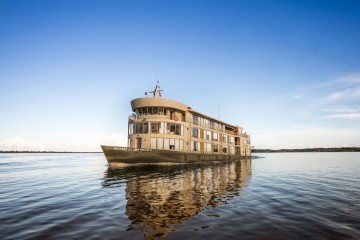 Delfin III - 4 Day Cruise Peru