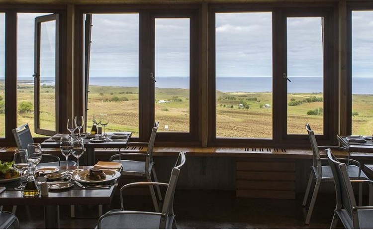 Explora dining