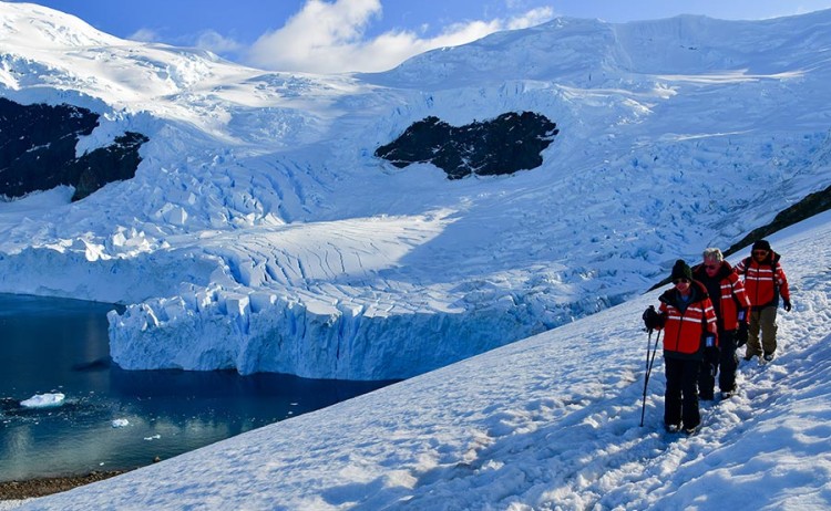 PL Antarctica Hike Overlook 0