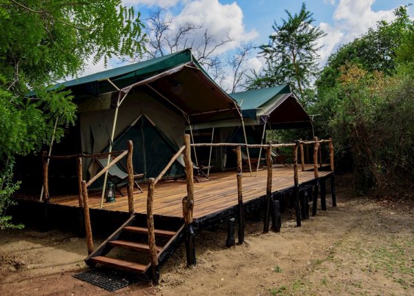 Tent cabins Selous