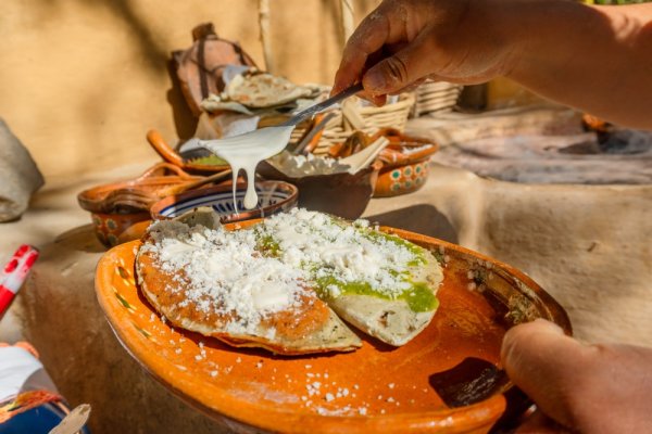 foods to try in Mexico corn tlacoyo