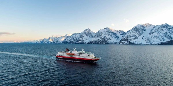 how to choose the perfect antarctic cruise with MV Ushuaia